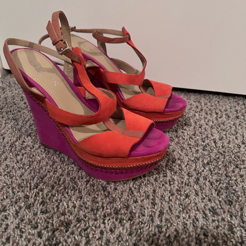 GUESS Multi-color Wedges